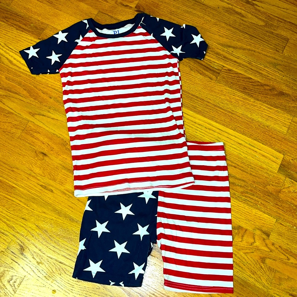 NWOT snug fit patriotic PJ Set